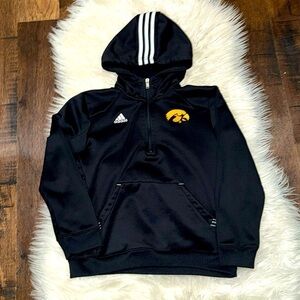 Stylish Iowa Hawkeyes 1/2 Zip Pullover